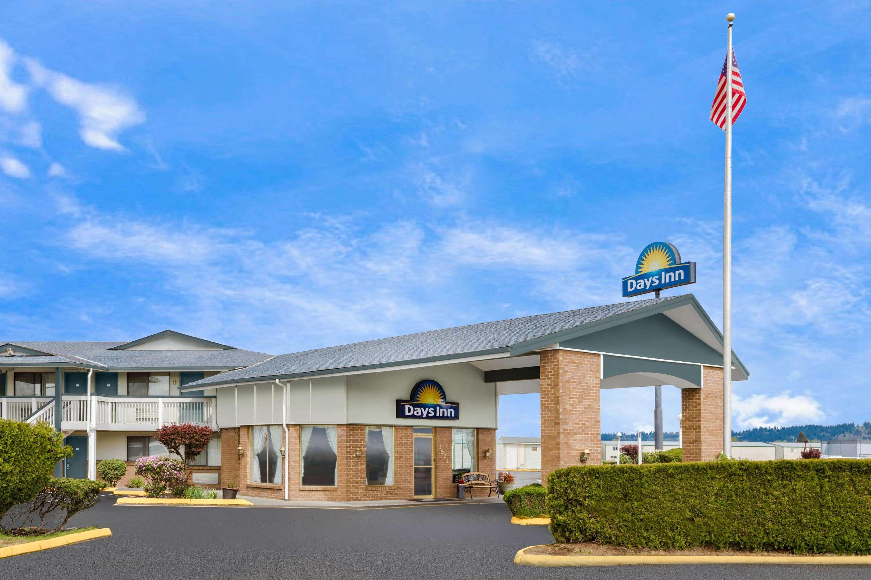 Days Inn By Wyndham Auburn Kültér fotó